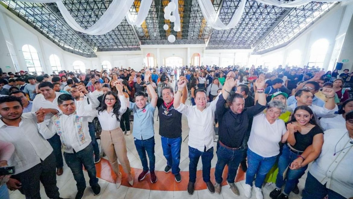 LOS JÓVENES SON EL CORAZON DE LA TRANSFORMACIÓN , EXCLAMA FÉLIX SALGADO ANTE UNIVERSITARIOS