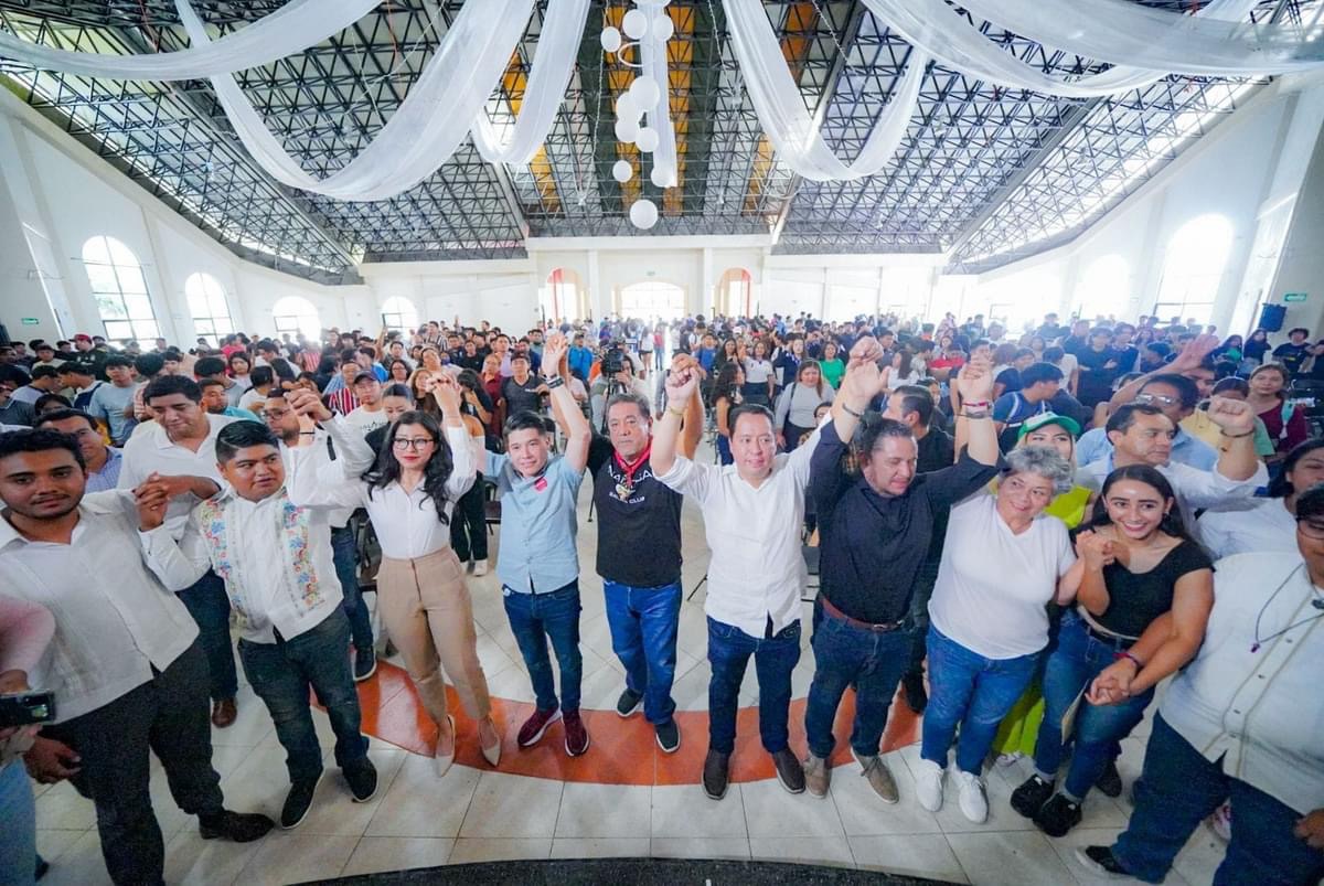 LOS JÓVENES SON EL CORAZON DE LA TRANSFORMACIÓN , EXCLAMA FÉLIX SALGADO ANTE UNIVERSITARIOS